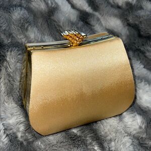 Super vintage Jessica McClintock Elegant Gold Clutch Bag